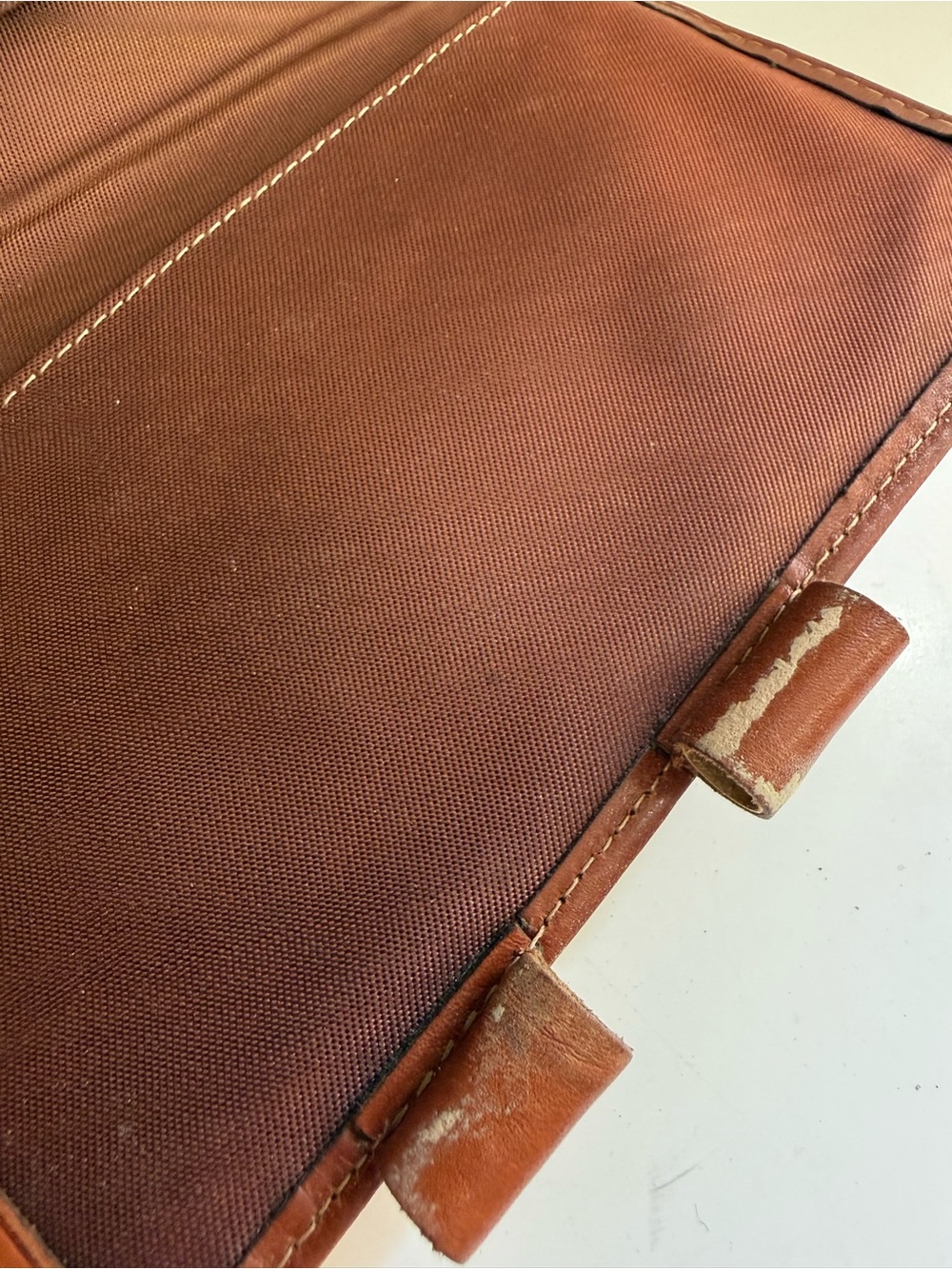 Dooney & Bourke Vintage Black and Brown Pebbled Leather Clutch Wallet - Picture 7 of 11